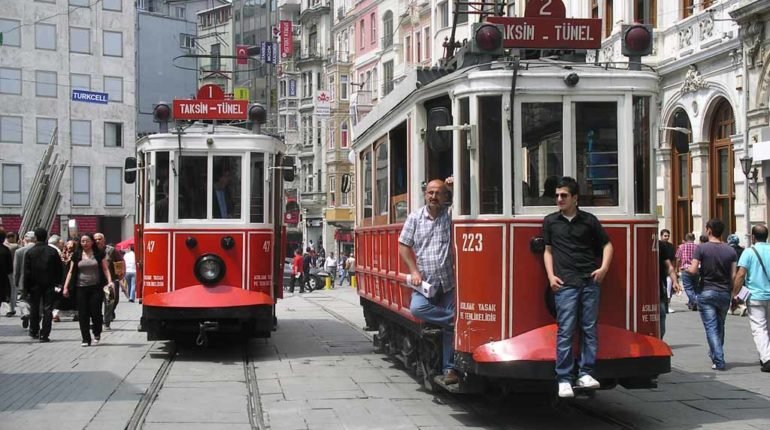 Galatasaray Tram Istanbul: Historique et mythique !