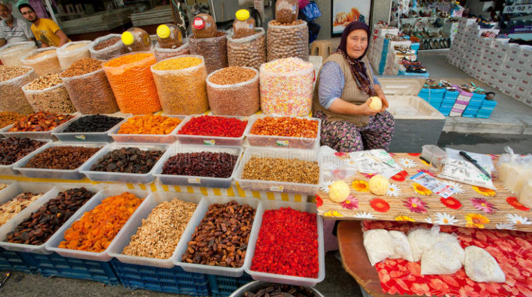 Bostanli Pazari : Le marché fermier d’Izmir en Turquie